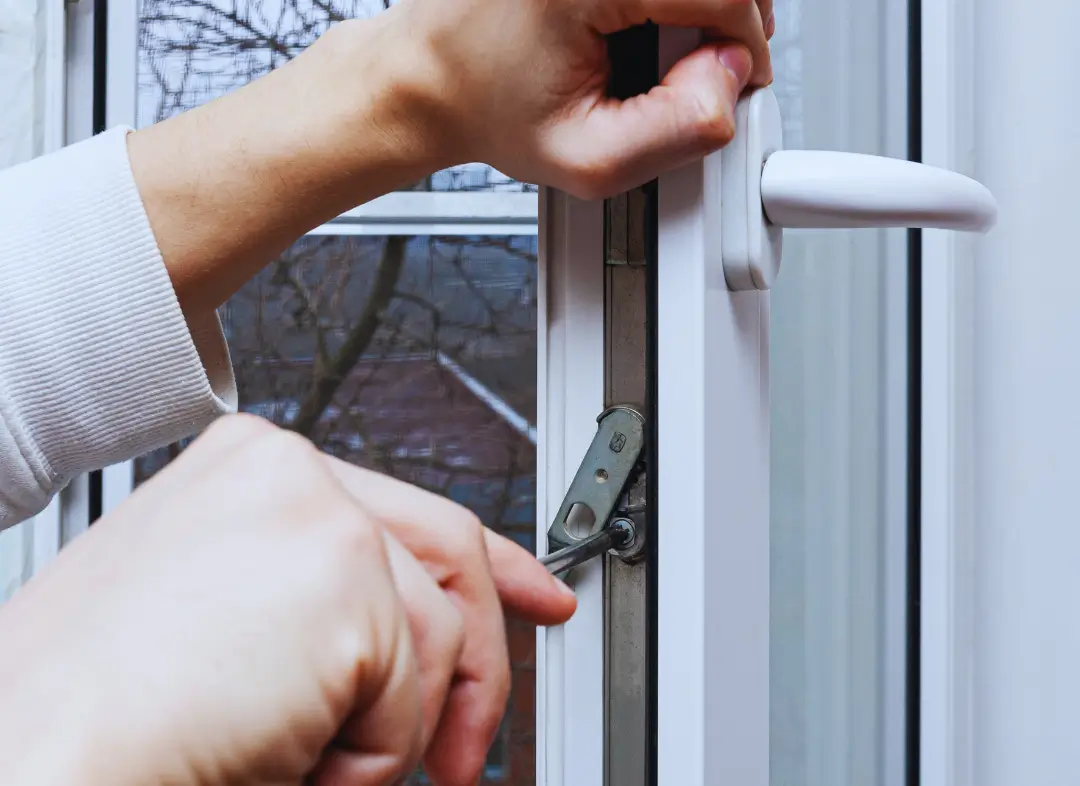 Réparation serrure de fenêtre Sainte-Agnès